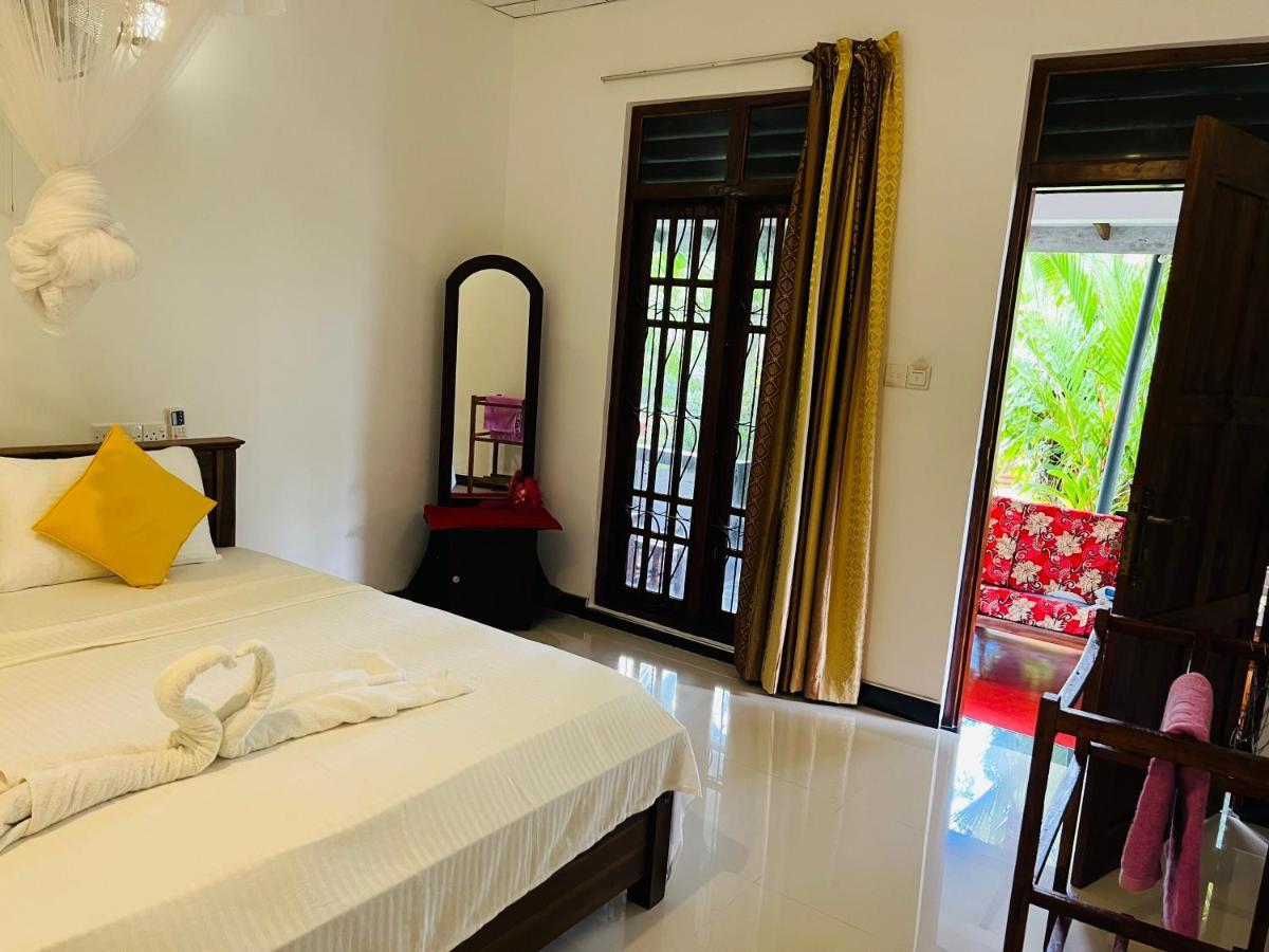 Sigiri Budget Homestay Sigiriya Exteriör bild