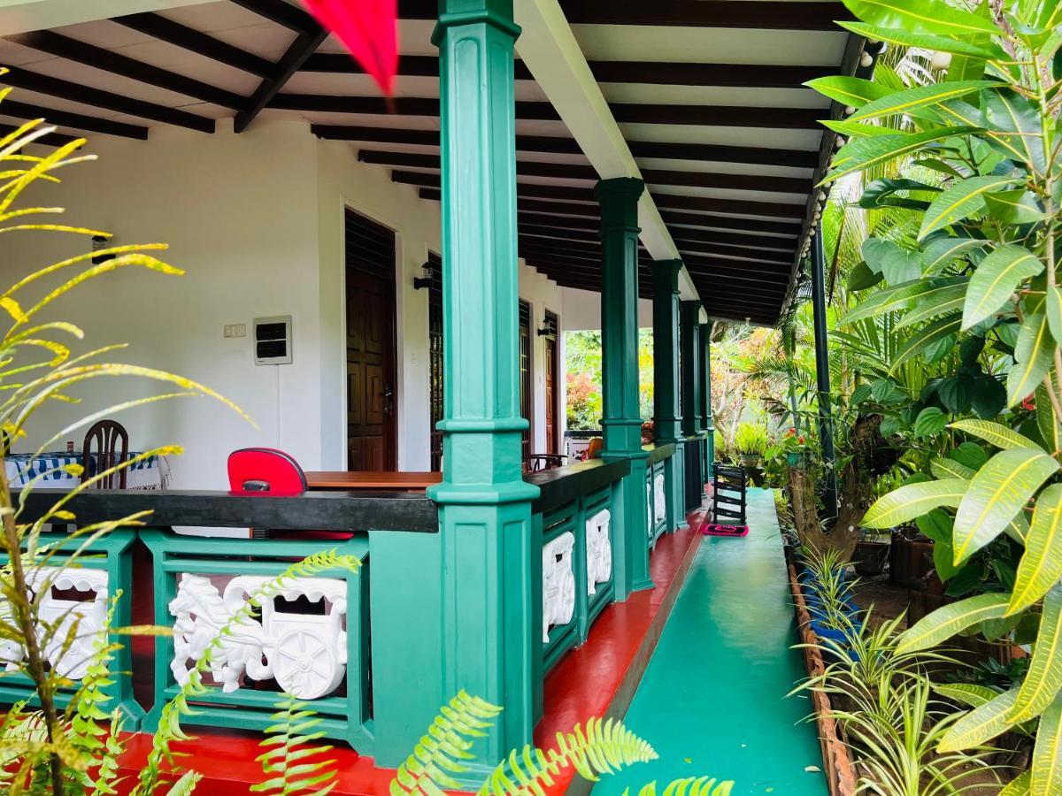 Sigiri Budget Homestay Sigiriya Exteriör bild